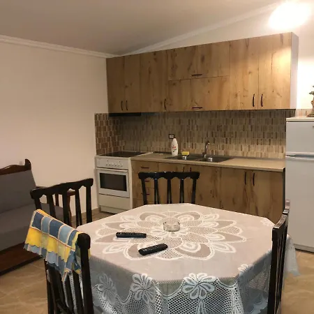 بيت للعطل American Villa's